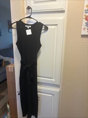 Lalavon Sleeveless Black ribbed Tie-Waist Midi Dress NWT